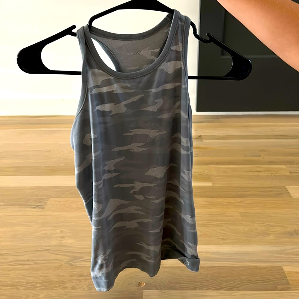 Athleta girl tank top 8-10 girls